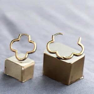Elegant Clover Design 18k Gold Electroplated Hoop Earrings